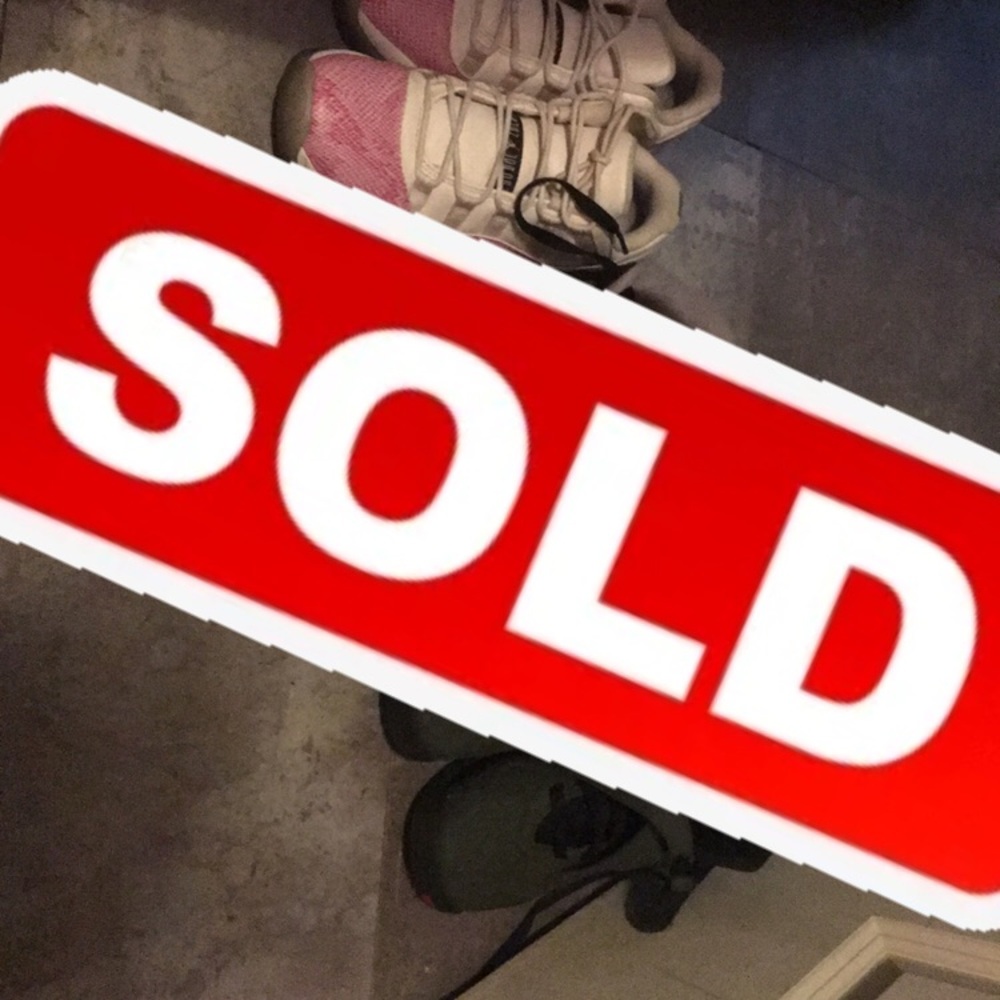 3 pairs of Jordan’s